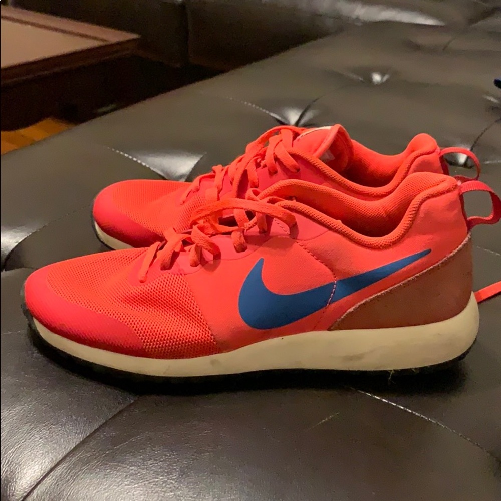 Nike shoes